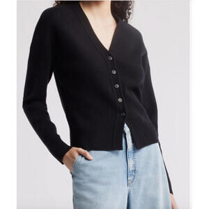 NEW, Nordstrom Signature Wool & Cashmere V-Neck Sweater in Black Size M #S7424